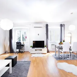 Santa Barbara Apartman