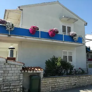 rezervirajte ovdje